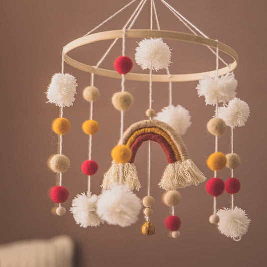 Mobile bebe bois arc en ciel