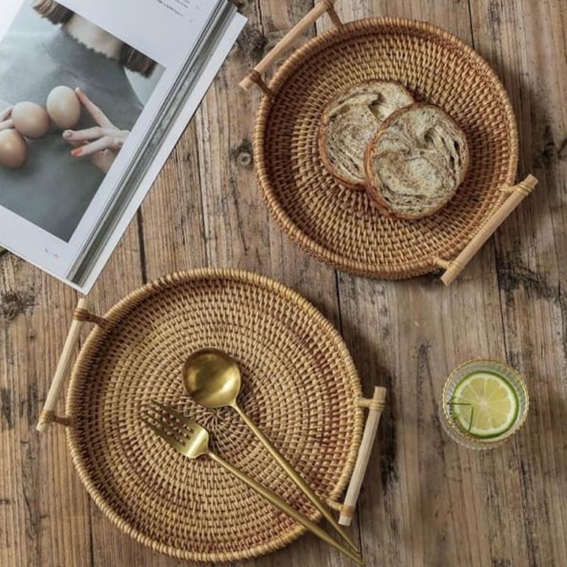 Runde Tabletts aus geflochtenem Rattan ~ KUBU
