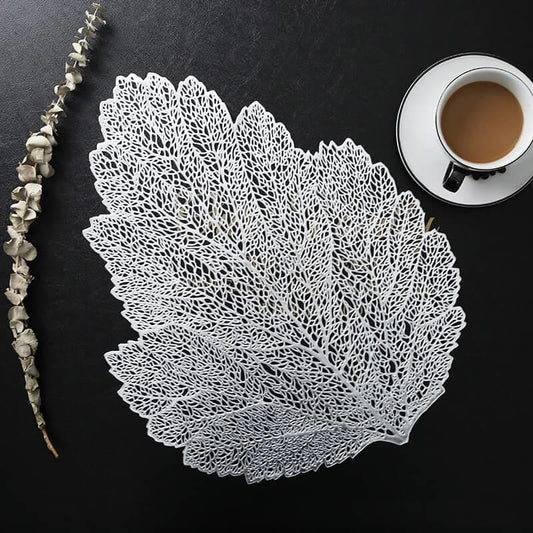 Set de table en PVC ajouré ~ FEUILLE D’ORIENT Argent / 4