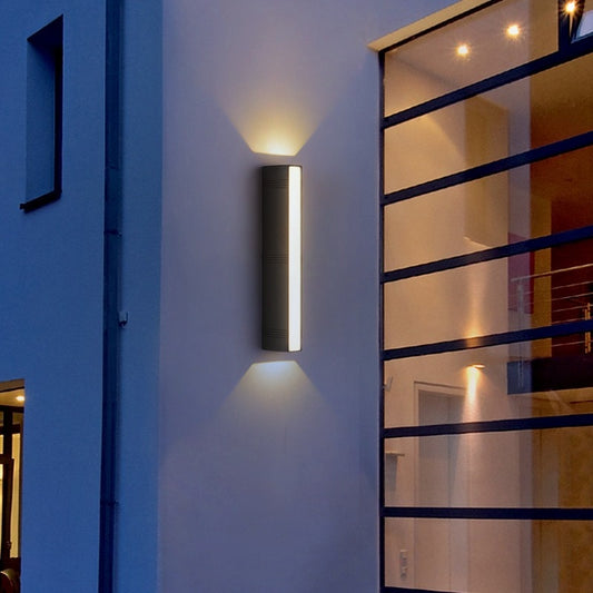 luminaire exterieur sur façade maison